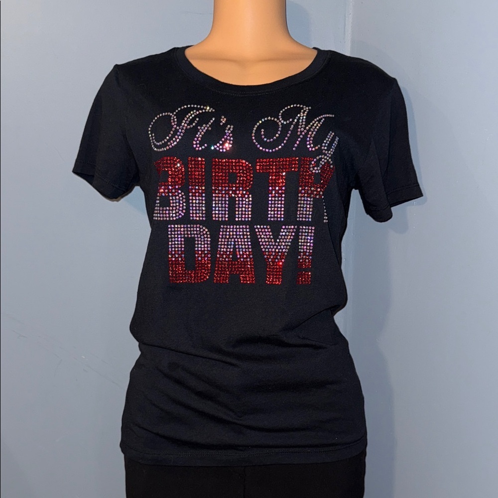 "It's My Birthday!" Rhinestone Graphic Tee | Size Large